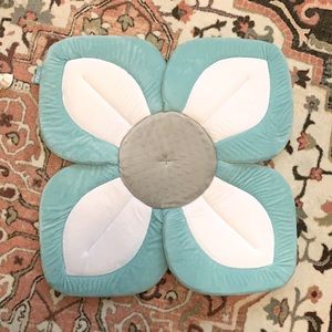 Blooming Baby Bath Lotus Seafoam